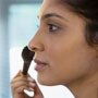 How to Choose and Apply Face Powder